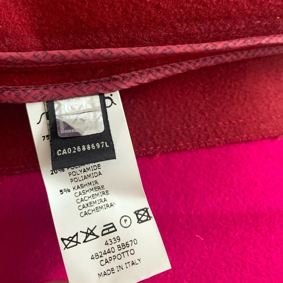 Authentic Fendi girl goat wool cashmere pink sz 4-5yo - Picture 5 of 15